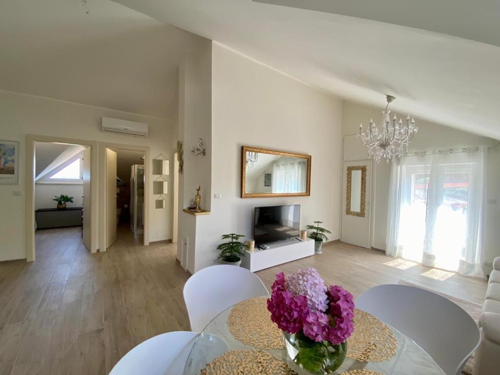 Ferienwohnung Casa Tra I Castelli San Martino Alfieri Exterior foto